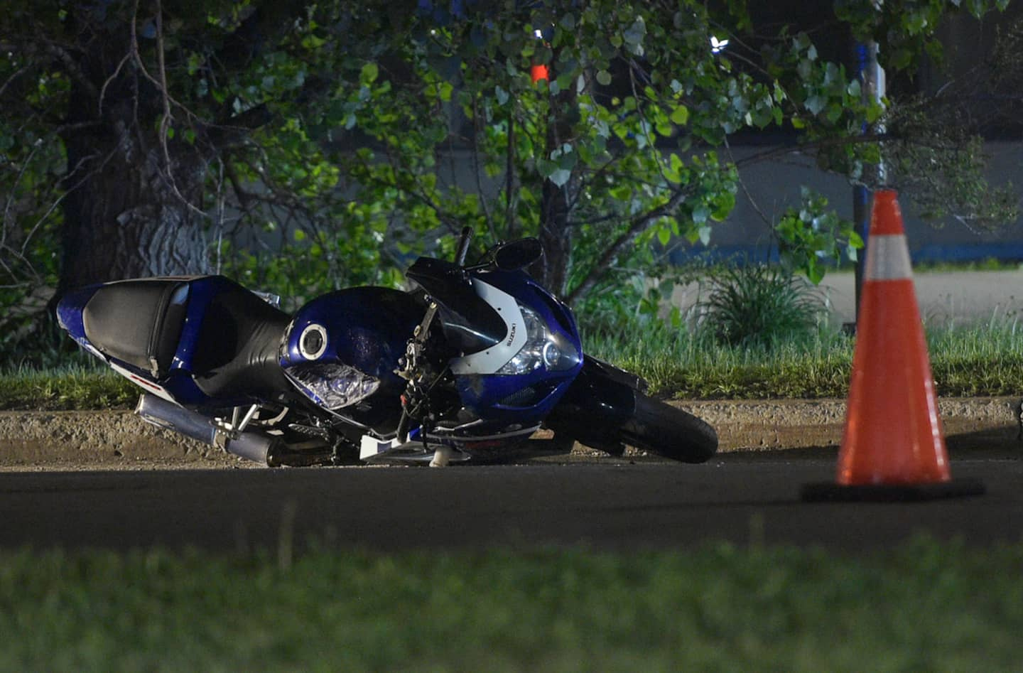 Saint-Laurent: a motorcyclist loses his life after going off the road