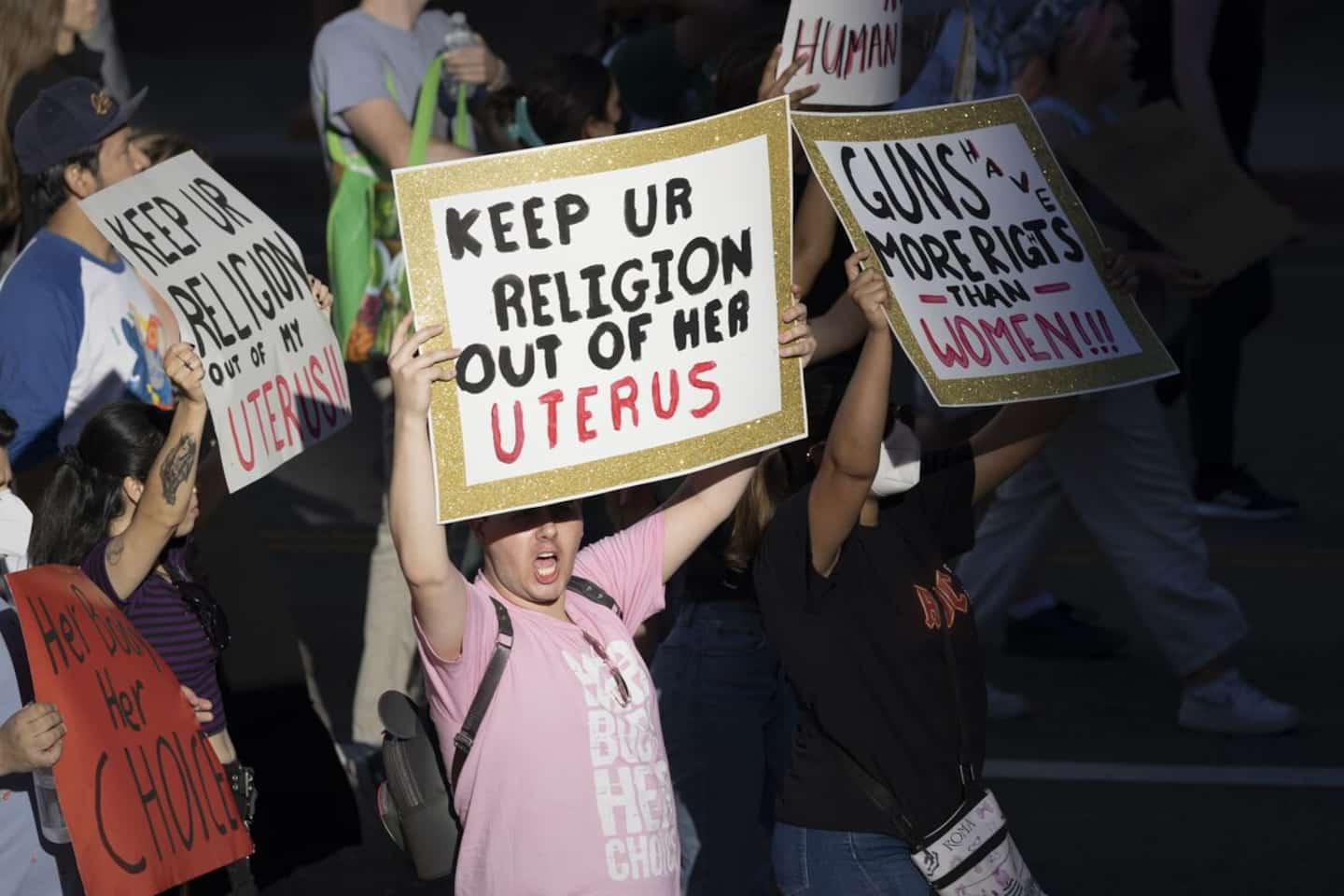 From New York to California, a promise of “sanctuaries” for abortion