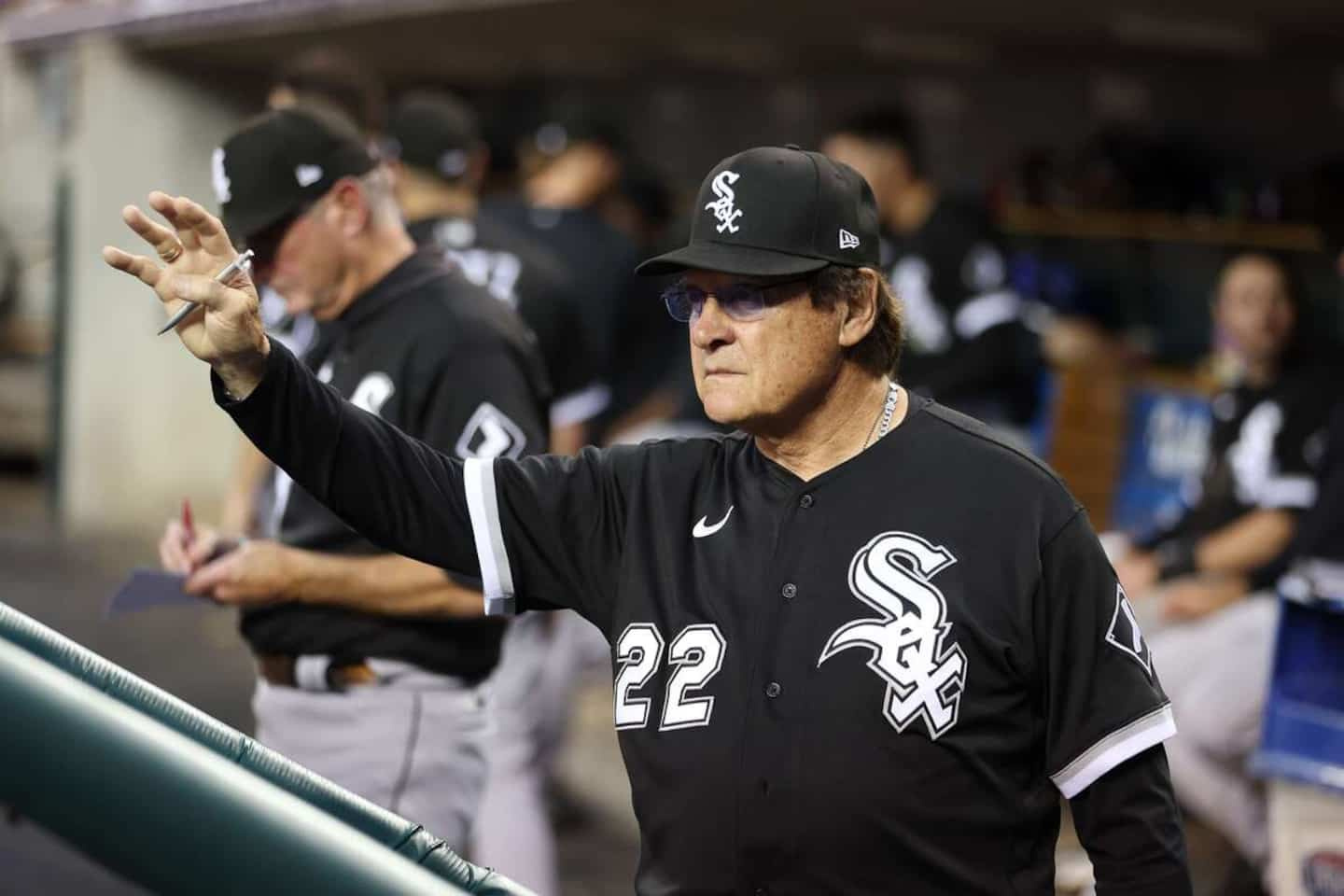 More bickering at the White Sox