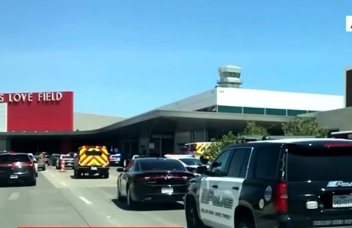 Gunshots cause panic at Dallas airport