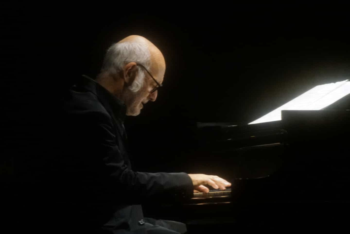Montreal International Jazz Festival: a comforting evening with Ludovico Einaudi