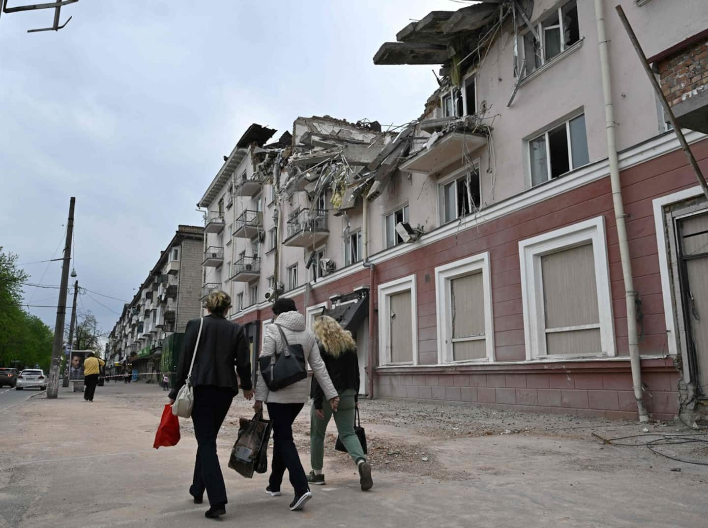 Rebuilding Ukraine will cost $750 billion and will be the business of all democracies