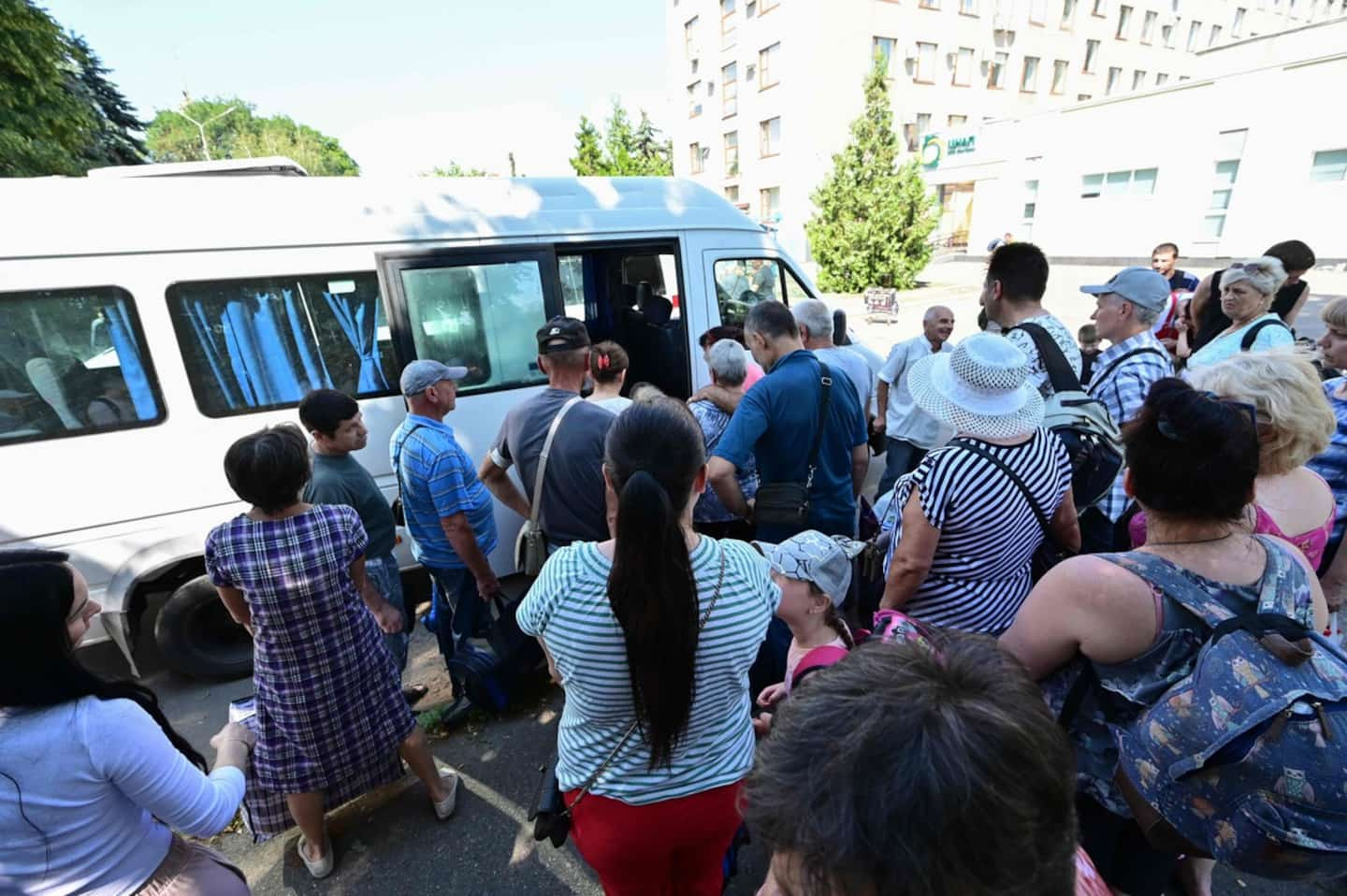 Ukraine: continuation of the evacuation of Sloviansk in the face of Russian advances