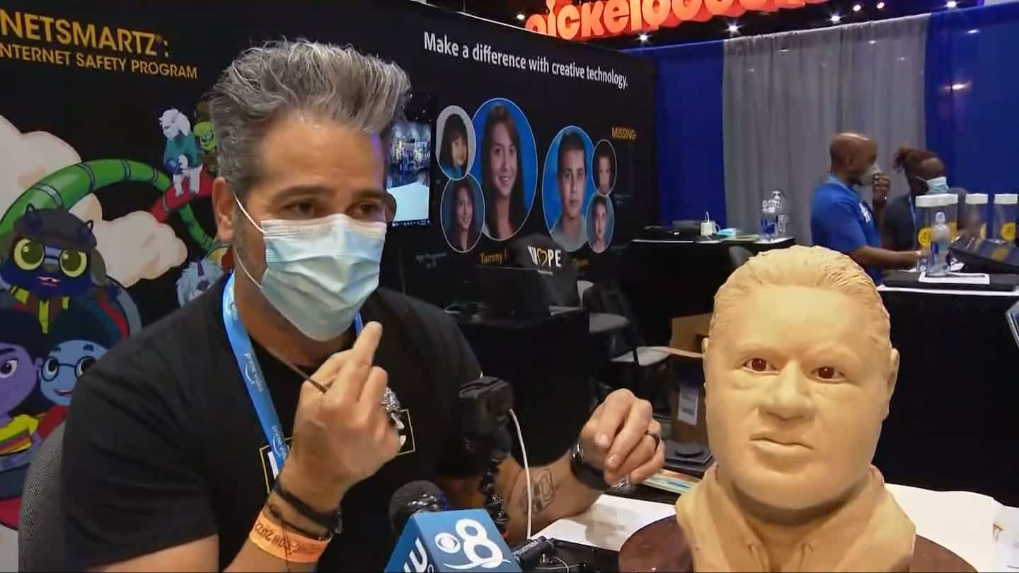 [IN VIDEO] He makes a 3D robot portrait at Comic con to solve a disappearance in San Diego