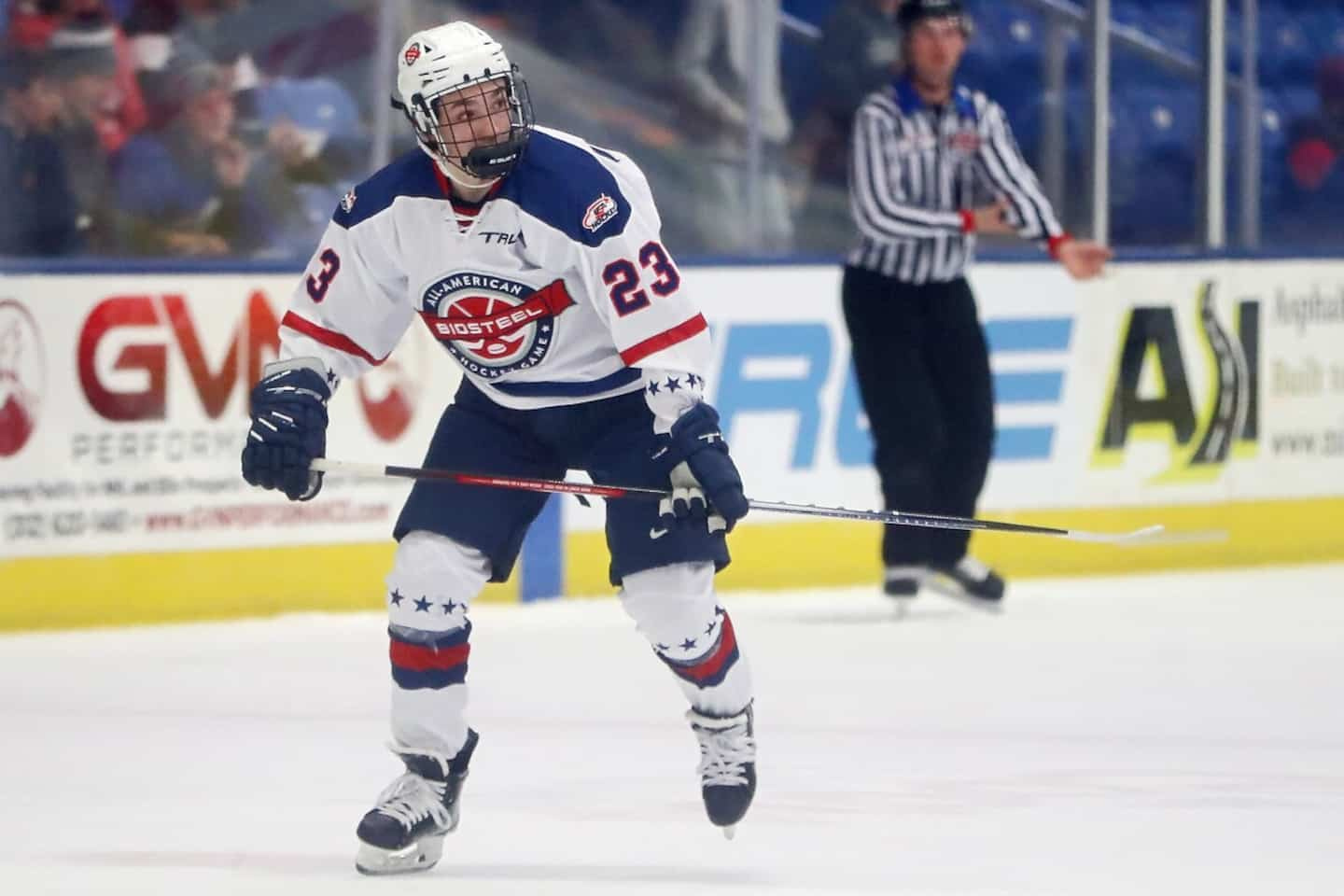 Montreal Canadiens: Lane Hutson cut by the American team