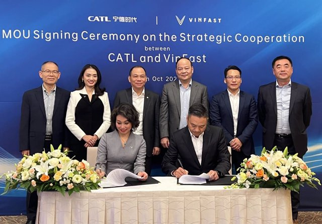 ANNOUNCEMENT: CATL and VinFast reach global strategic cooperation