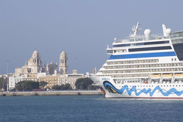 Endesa will be the first company to offer electricity supply services to cruise ships in the Port of Cádiz