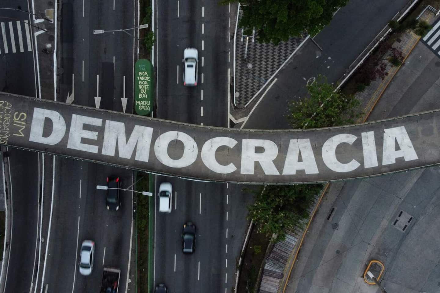 Democracy in danger in Brazil? Everything you need to know about the second round of the presidential election