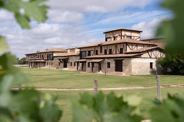 ANNOUNCEMENT: García-Carrión opens the doors of its winery in Ribera del Duero: Viña Arnáiz