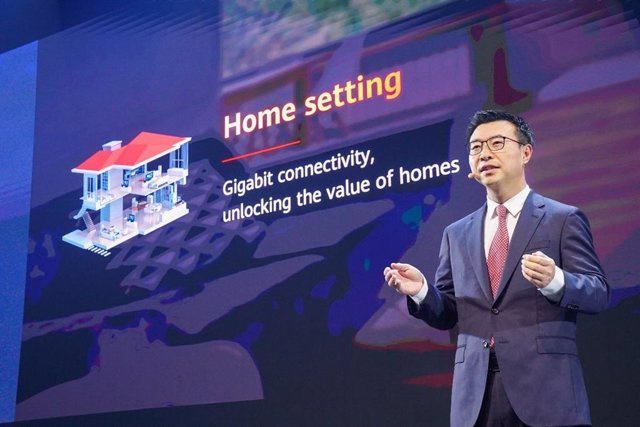 PRESS RELEASE: Huawei: Advanced Connectivity, Driving Growth