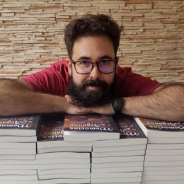 PRESS RELEASE: Connected Stories: Pablo F. Iglesias returns to dystopian fiction for restless minds