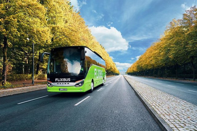 FlixBus transports 1.7 million passengers on the Peninsula until September, more than double that of 2019