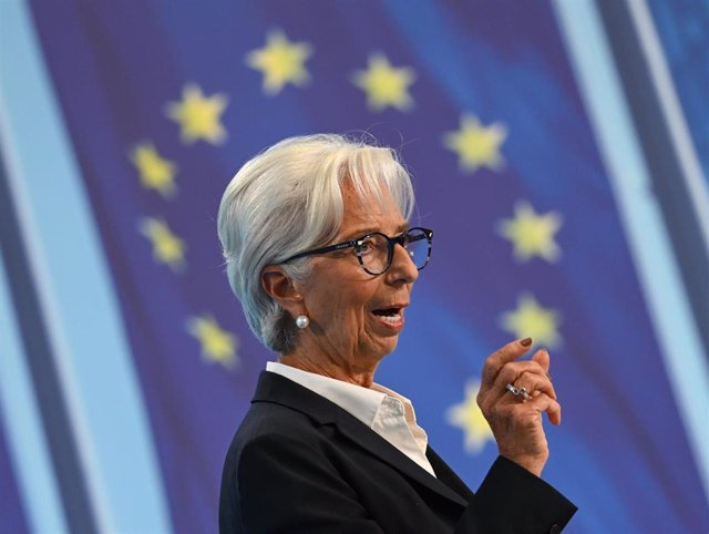 Lagarde (ECB) confirms that rate hikes will continue with the aim of converging inflation to 2%