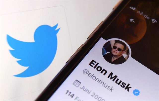 Musk warns of a "massive drop" in Twitter advertising revenue and attributes it to activists