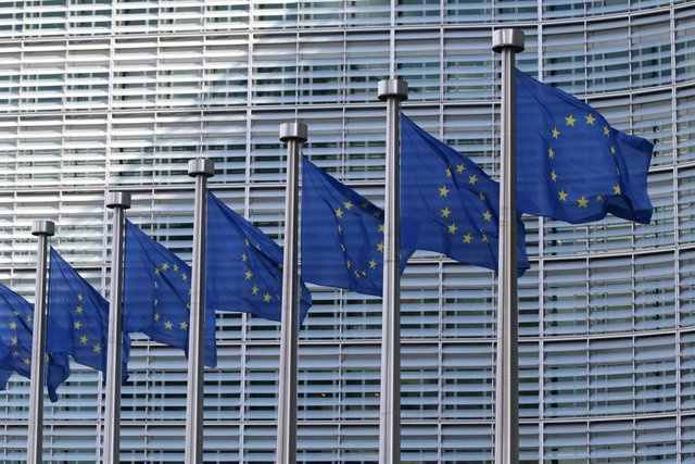 The EU denounces China before the WTO for its measures against Lithuania and for failing to protect key European patents