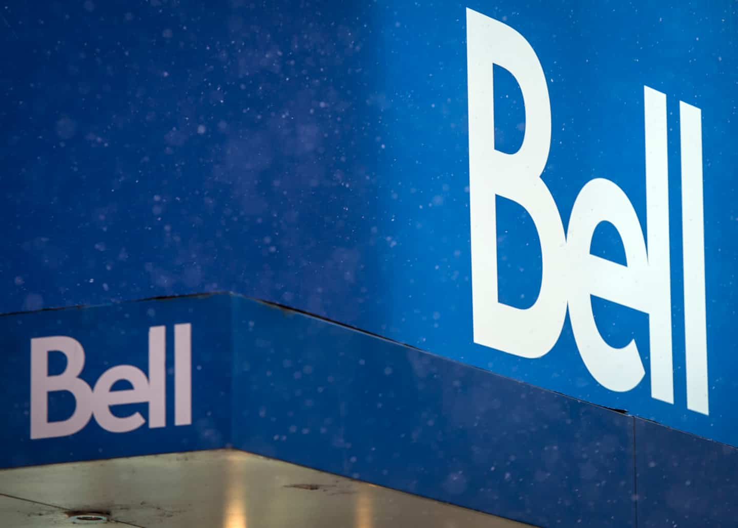 Services for the visually impaired: Bell targeted by a complaint