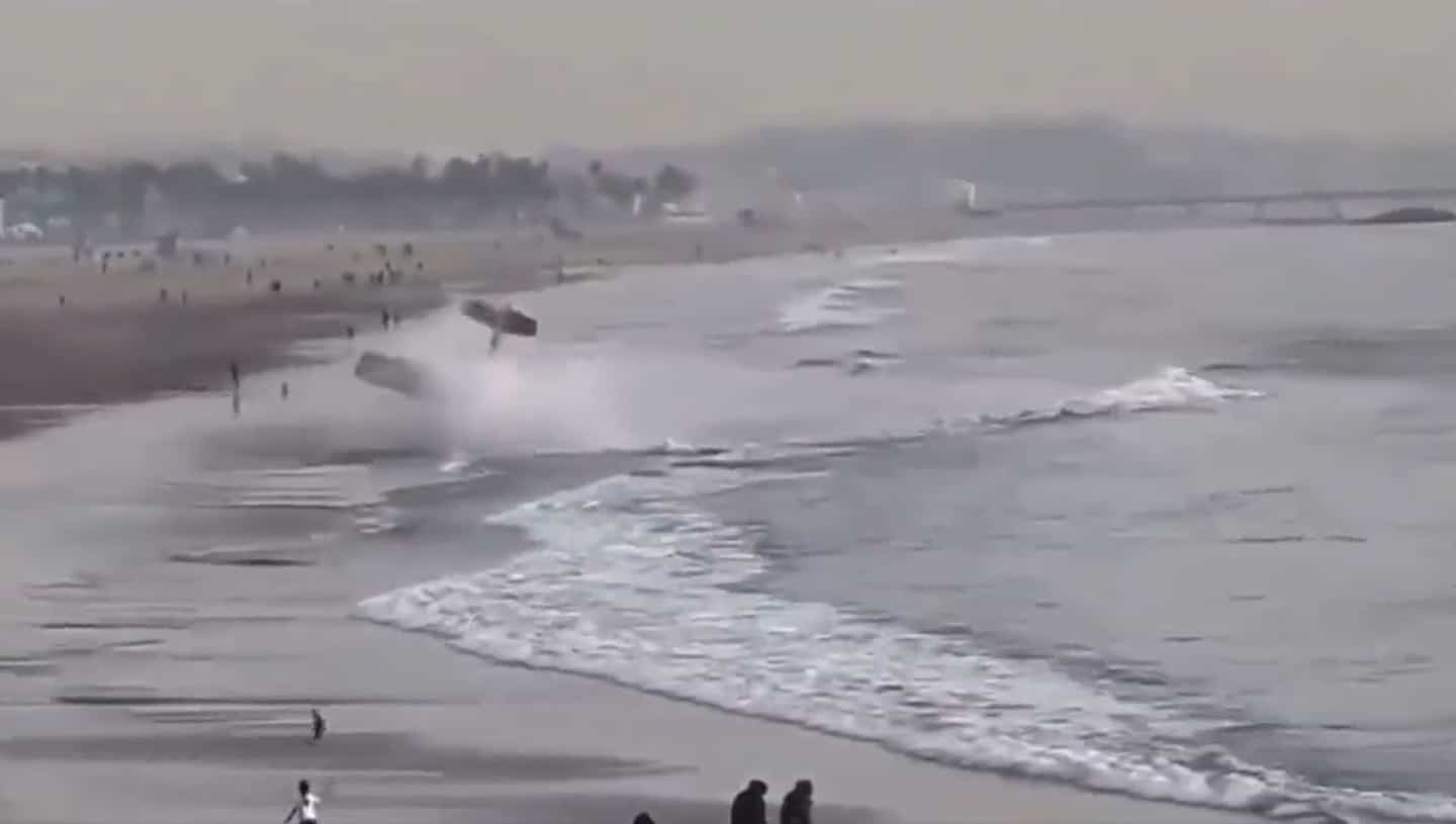 ON VIDEO | Fatal small plane crash on Santa Monica beach