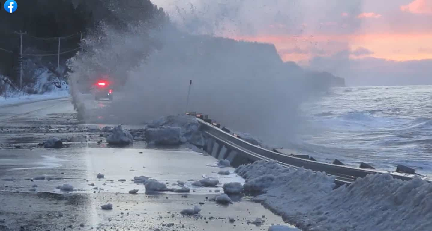 [IN IMAGES] Christmas storm: Route 132 damaged by strong waves