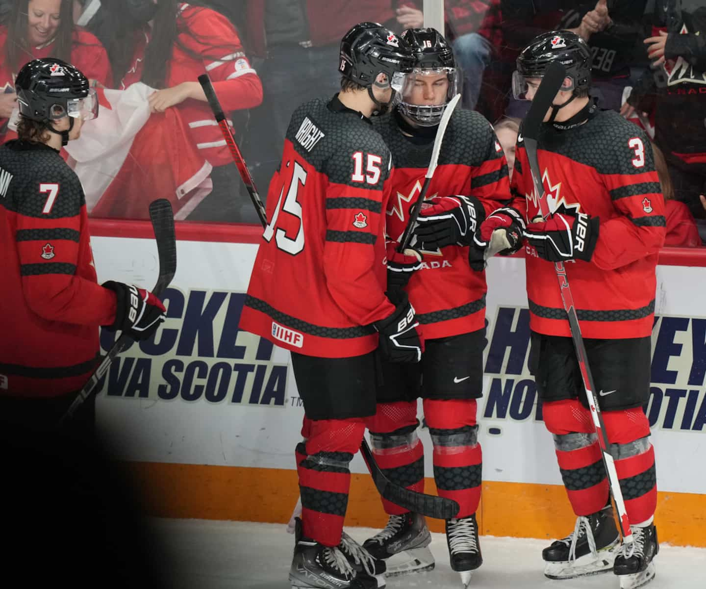 World Junior Hockey Championship: Canada manhandles Sweden