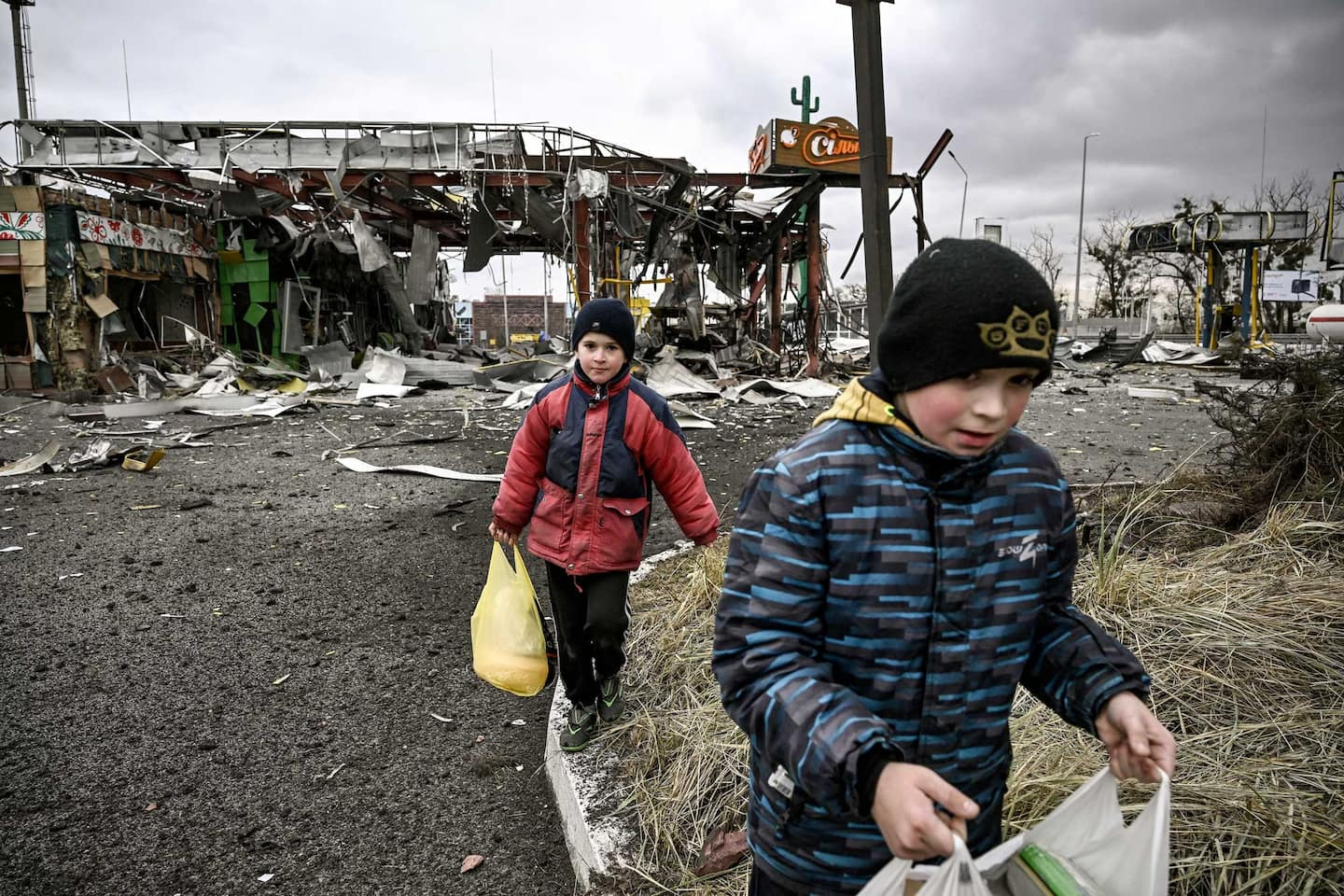 Ukraine: help children and their families