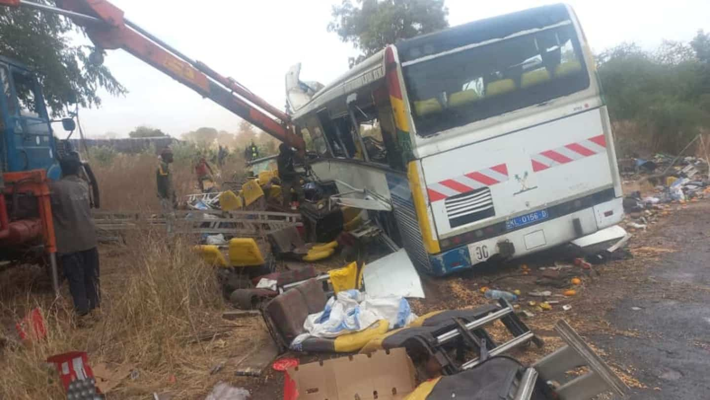 Collision between two buses in Senegal: 39 dead, three-day national mourning