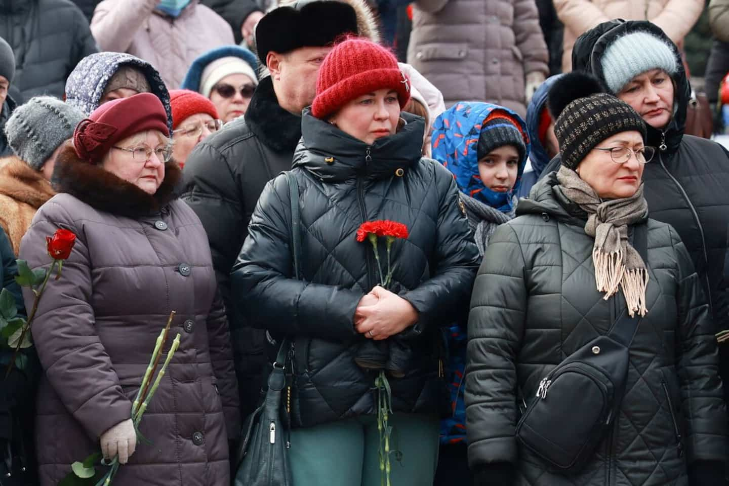 Funerals for Russian soldiers killed in Ukrainian Makiivka strike begin