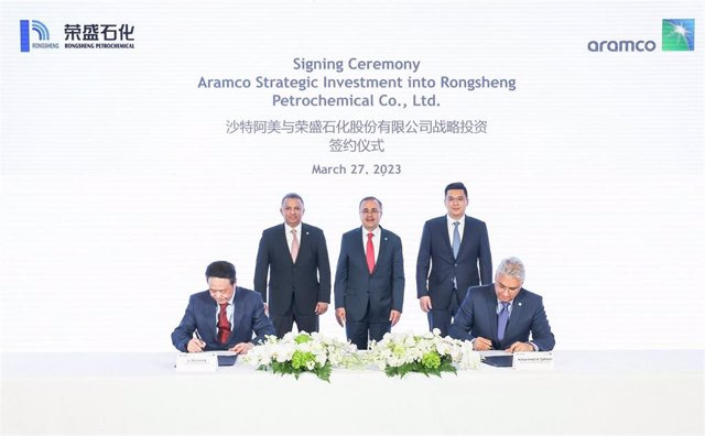Aramco completes the purchase of 10% of Rongsheng Petrochemical for 3,056 million euros