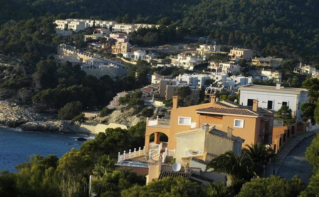 The Balearic Islands and Madrid are the communities with the most expensive luxury homes in Spain, according to Hiscox
