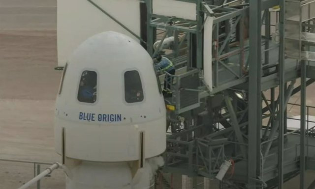 Blue Origin (Bezos) hires Amazon executive Dave Limp as CEO after the resignation of Bob Smith