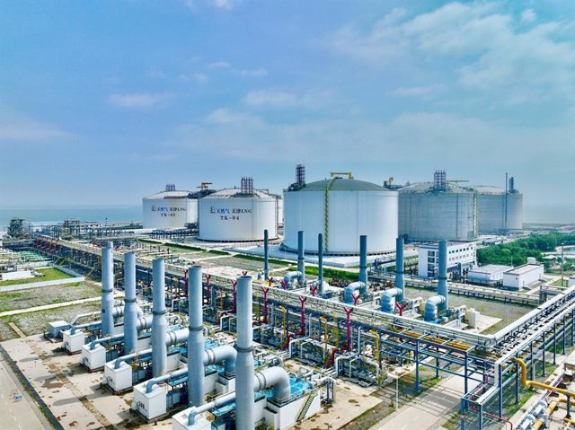 STATEMENT: China's largest LNG storage tank, 270,000 cubic meters, now in operation