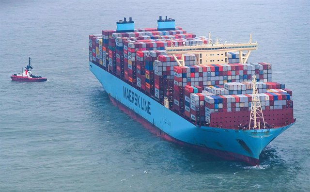 Maersk diverts all its traffic through the Red Sea to the Cape of Good Hope