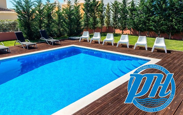 COMMUNICATION: Installation of fiber pools: elegance and durability in a single package, by Piscinas Henares