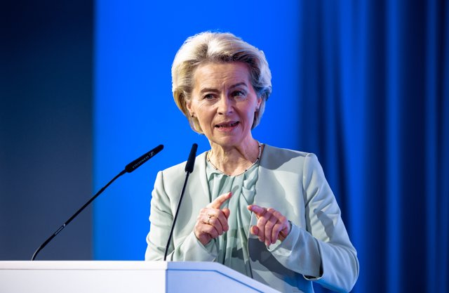 Von der Leyen withdraws plan to reduce pesticides by 50% due to "polarization" around the agricultural sector
