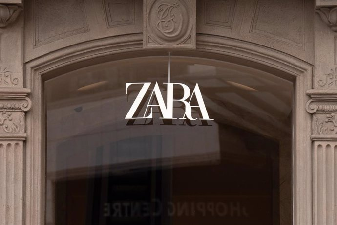 Inditex returns to Ukraine after two years of closure with a plan to gradually reopen stores from April 1