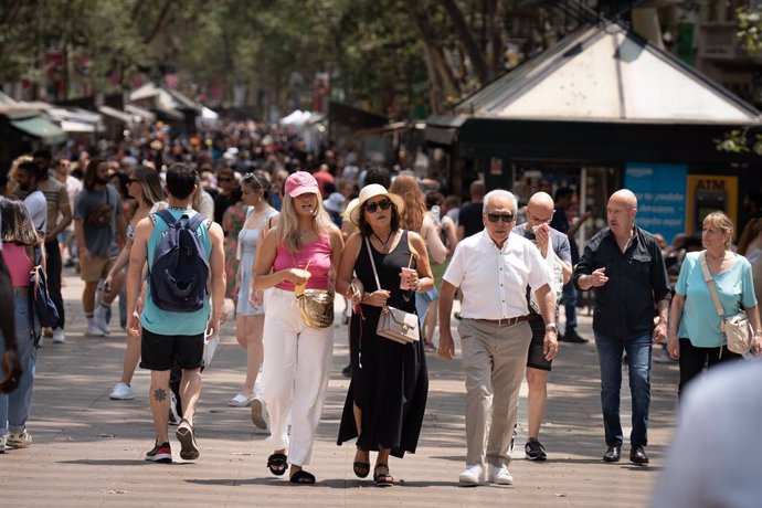 Spending by international tourists in Spain grows more than 25% in January, exceeding 6.5 billion