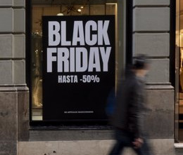 Eight out of ten Spaniards will anticipate Christmas shopping to Black Friday, according to aladinia.com