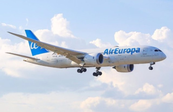 Air Europa cancels 15 flights this Monday due to the pilots' strike
