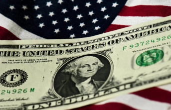 US bond interest soars to 16-year highs and pushes European debt