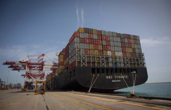 Maritime transport costs rise by 300% due to attacks on container ships in the Red Sea