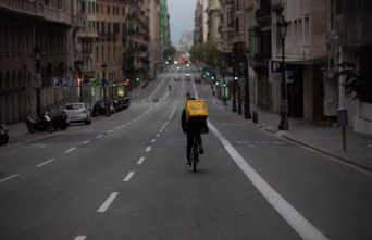 Glovo closes its 'ghost' supermarket network in six cities in Spain and presents an ERE