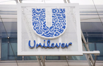 Unilever will segregate its ice cream business and launch a productivity plan that will affect 7,500 employees