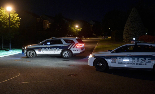 At least one firearm projectile impact on a residence in Boucherville