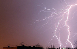 Thunderstorms and power cuts: watch out for carbon...