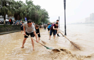 China: rains kill 10 and evacuate nearly 300,000