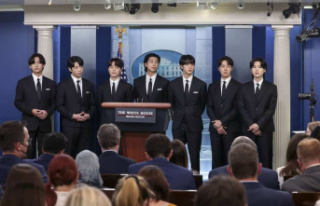 BTS shakes up White House routine and calls out racism