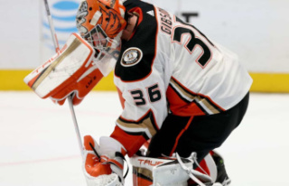 John Gibson doesn't want to be traded