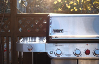 Weber Genesis connected test: a kitchen on the patio