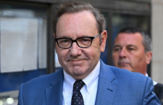 Accused of sexual assault, Kevin Spacey pleads not...