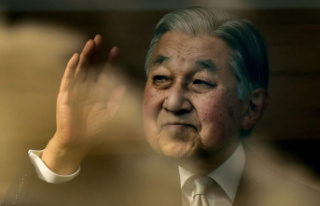 Japan's Emperor Emeritus treated for heart failure