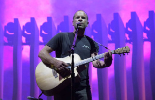 [IN IMAGES] Jack Johnson at the FEQ: surf rock breeze...